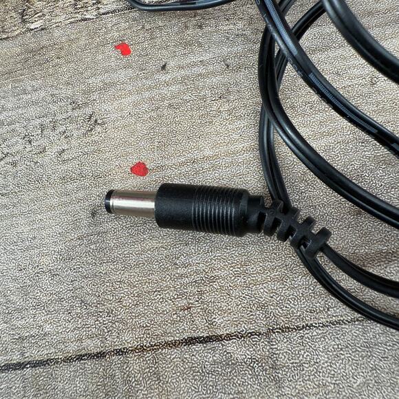 Intertek Switching Power Adapter Cord Model OBL-0900700U 100-240V 50/60Hz - Picture 10 of 11